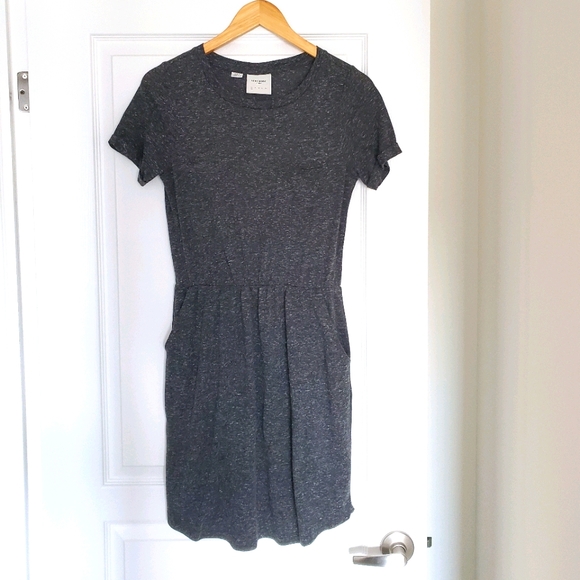 Vero Moda Dress - Picture 1 of 3